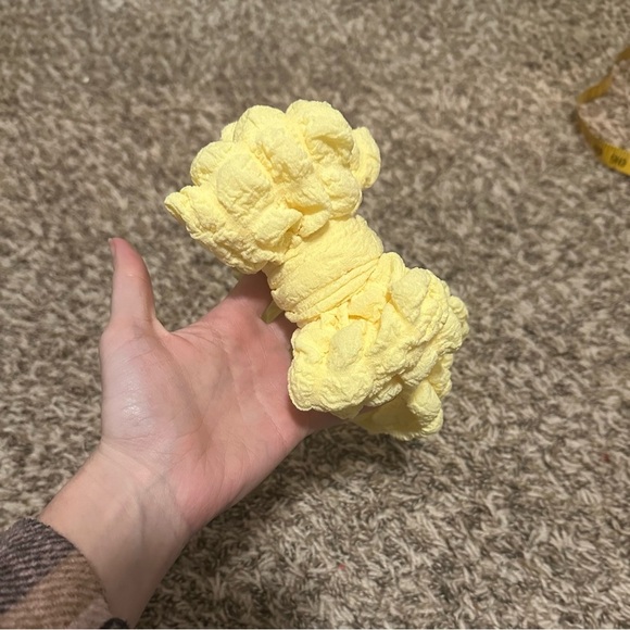 Butter Yellow Popcorn Textured Headwrap Bow - Picture 3 of 4